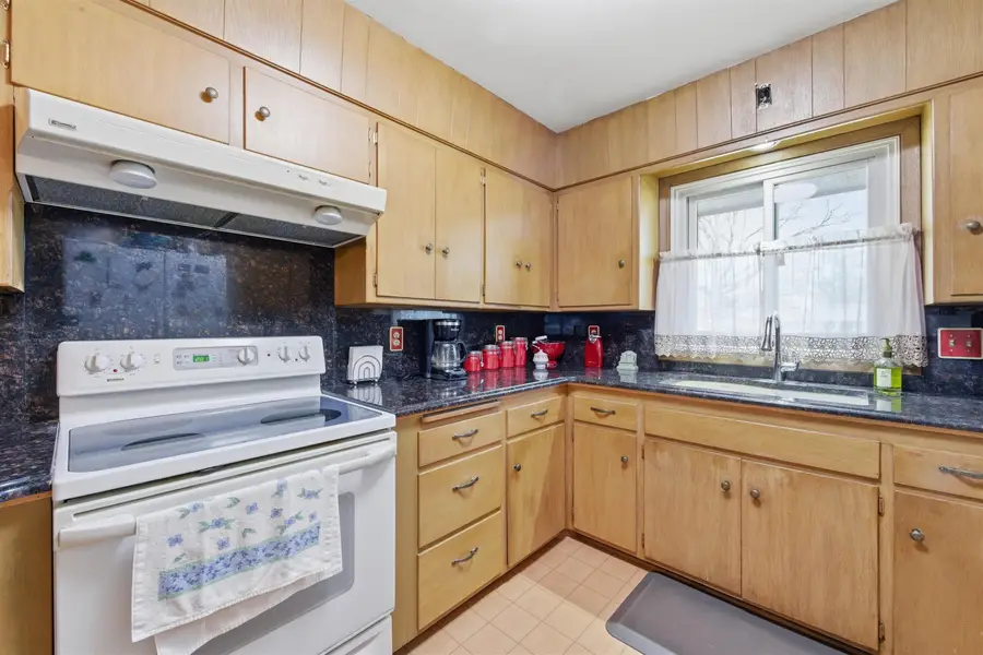 341 N Whitfield St, Wichita, KS 67206 - #3