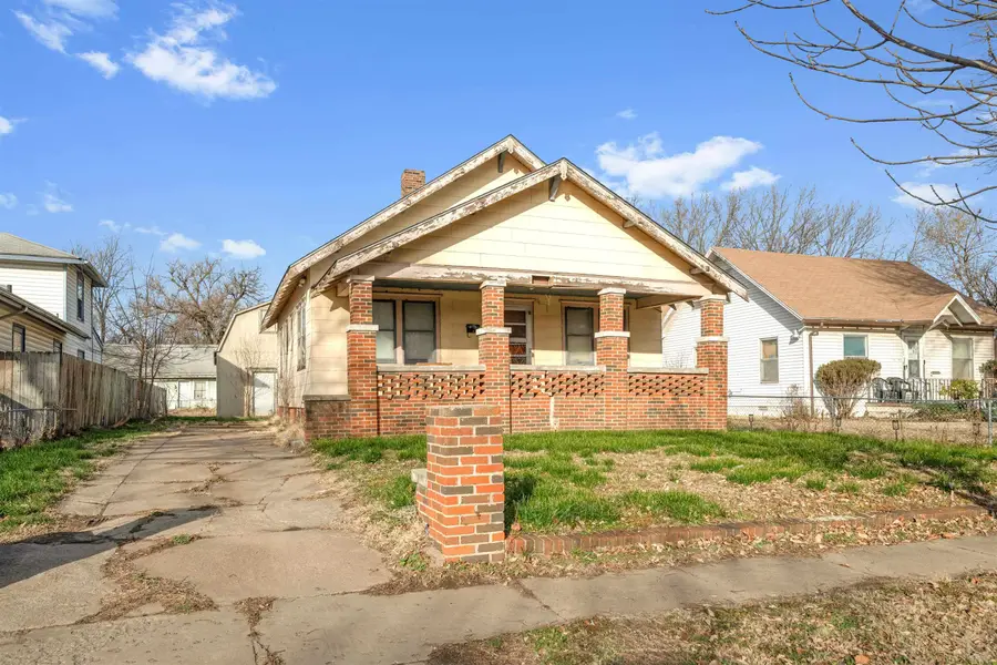 1957 S Market St, Wichita, KS 67211 - #2