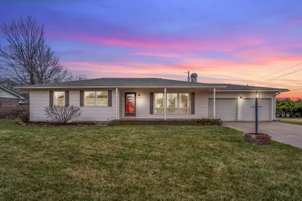 1 Leonard Ct, Newton, KS 67114