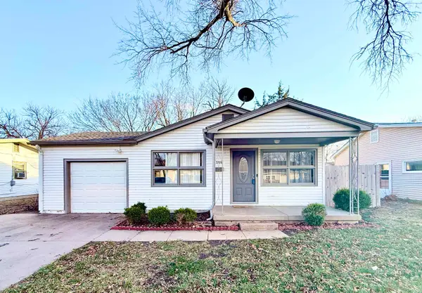 3709 W 8th St N, Wichita, KS 67203