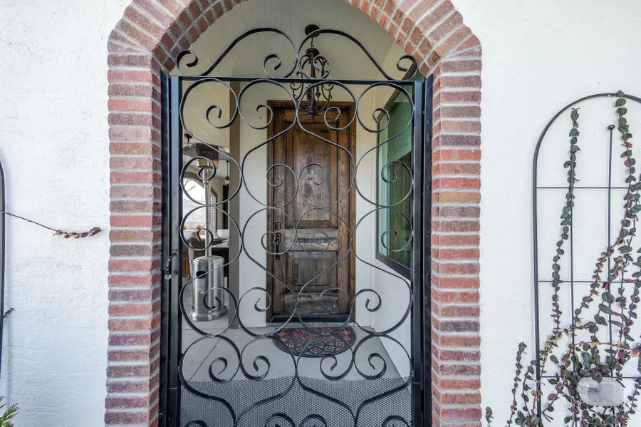 217 S Maple Dunes St, Wichita, KS 67235 - #3