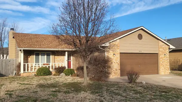 1815 S Red Oaks Street, Wichita, KS 67207