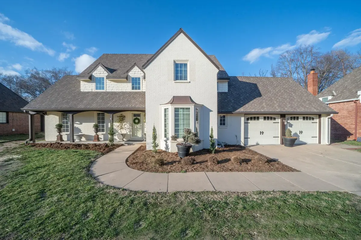 8614 E Overbrook St, Wichita, KS 67206 - #1