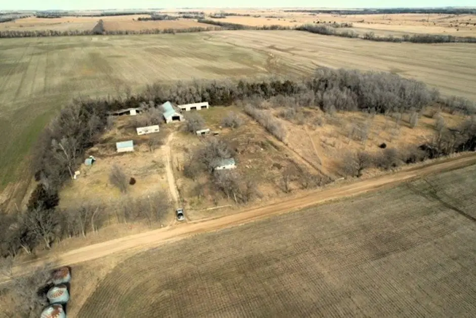 2053 Frontier Rd, Bennington, KS 67422 - #1