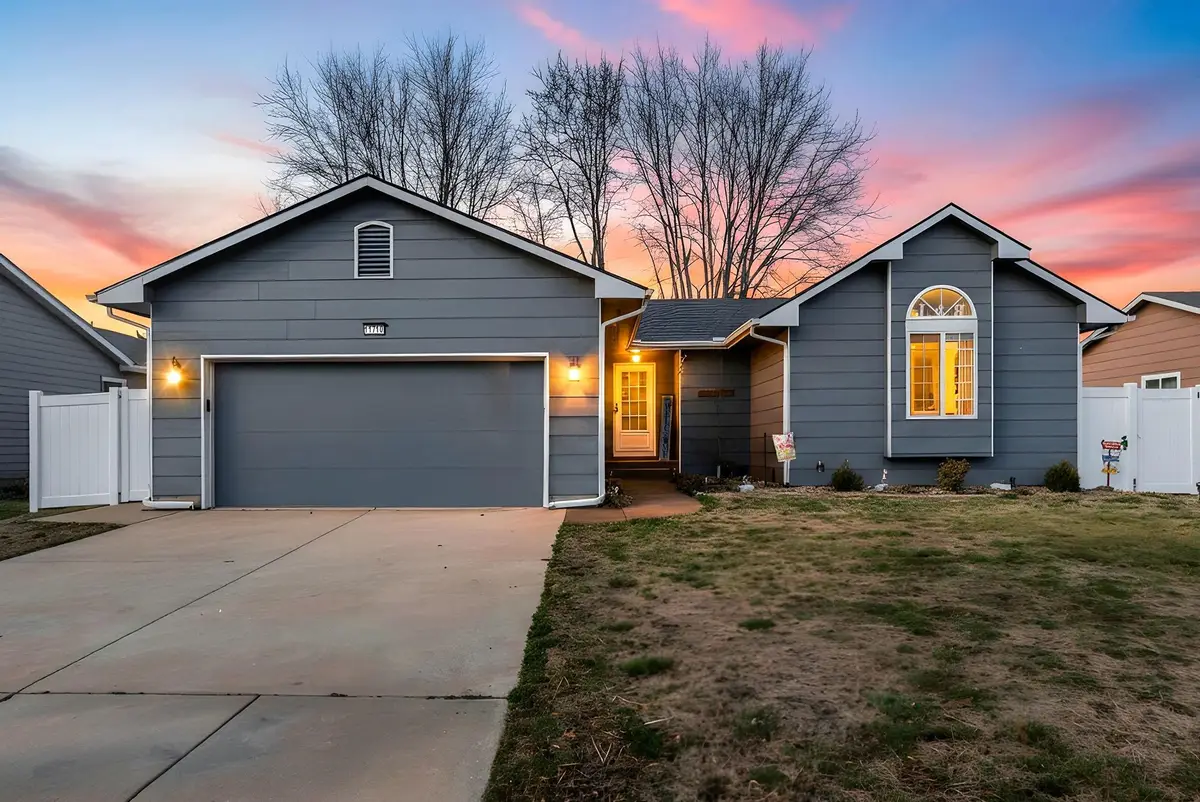 11710 W Jamesburg St, Wichita, KS 67212-6460 - #1