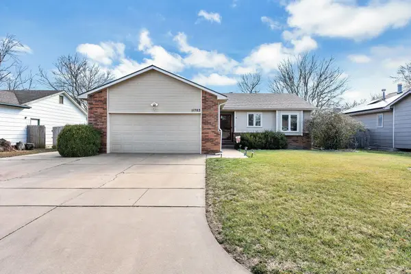 11703 W Kenny Ln, Wichita, KS 67212