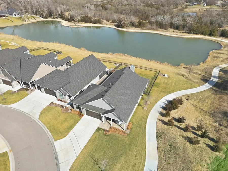 1434 S Monument St, Wichita, KS 67235 - #2