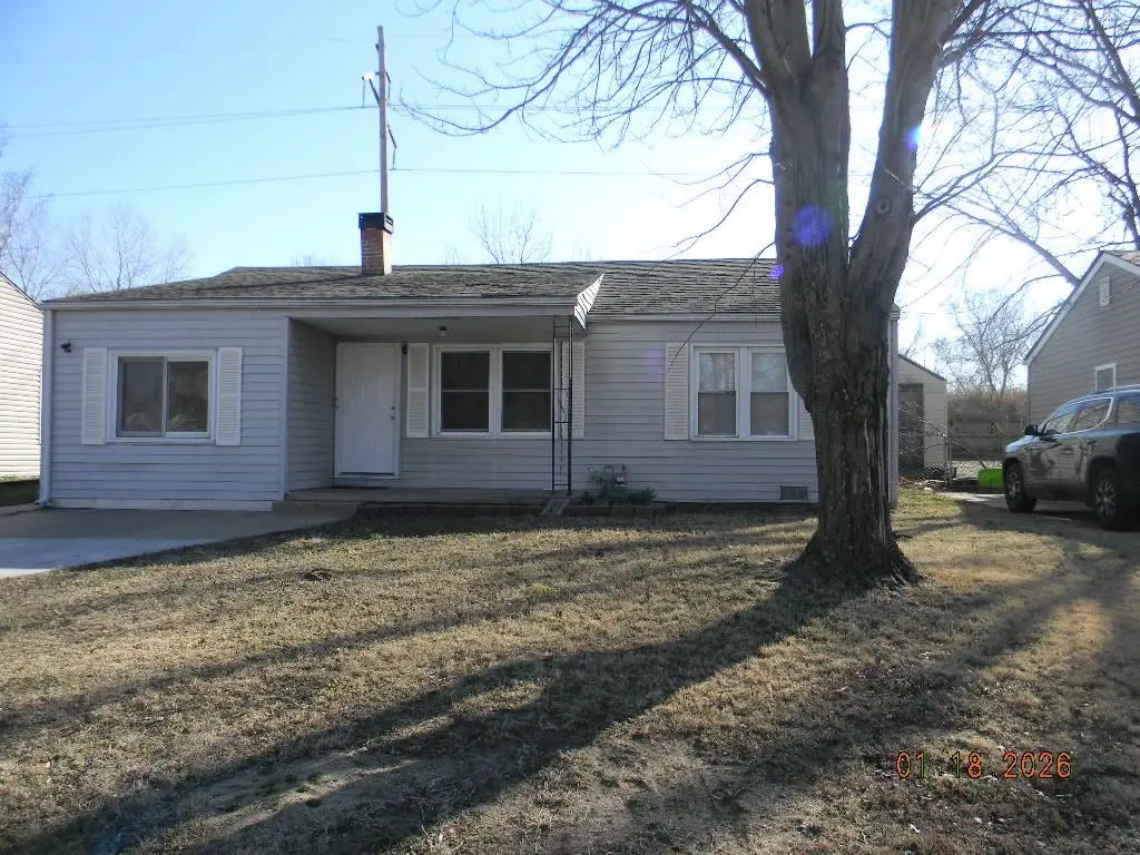 240 Turkle Ave, Haysville, KS 67060 - #1