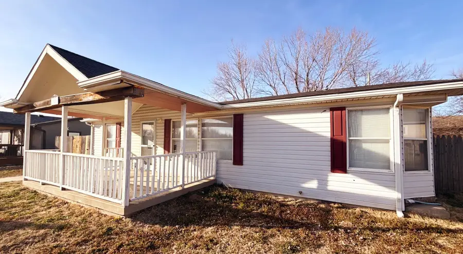 928 W Summey St, Haysville, KS 67060 - #3