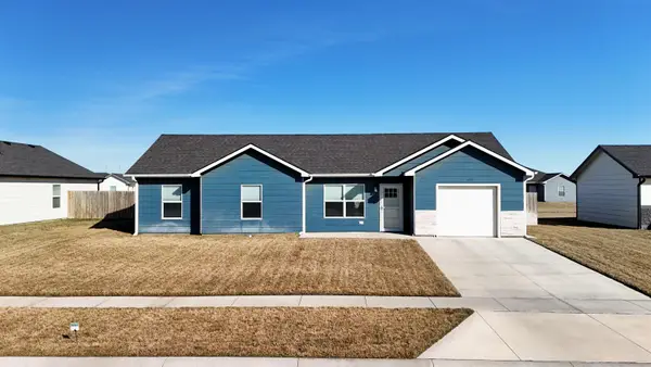 1133 Nautical Dr, Salina, KS 67401