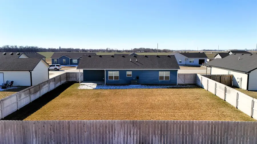 1133 Nautical Dr, Salina, KS 67401 - #2
