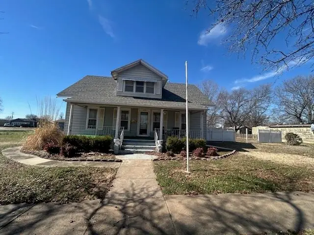 207 N Market, Caldwell, KS 67022 - #2