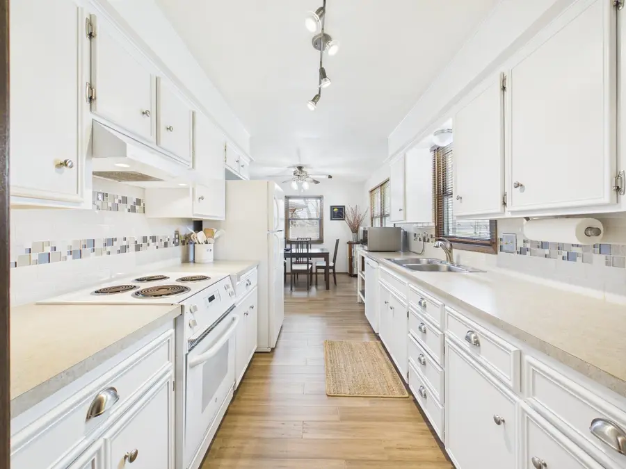 2230 S Flynn St, Wichita, KS 67207 - #3