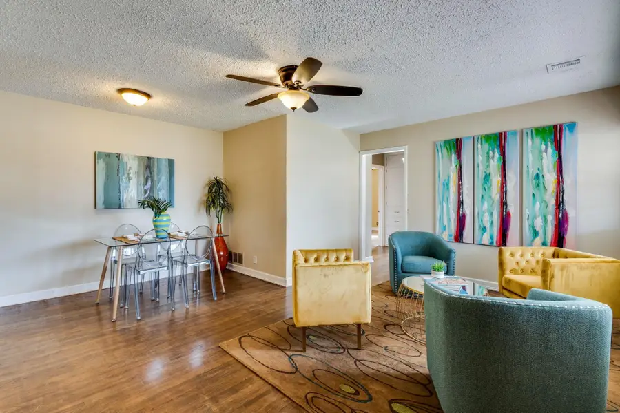 922 N Country Acres, Wichita, KS 67212 - #2