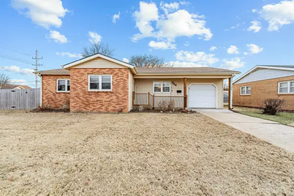 744 Carl Ave, Salina, KS 67401
