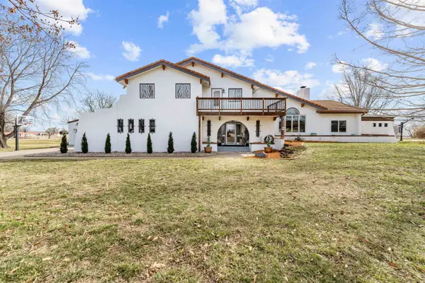 429 Meadowlark Dr, Minneapolis, KS 67467