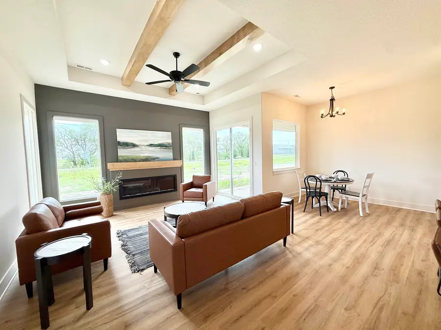 5412 N Toben Ct, Bel Aire, KS 67226 - #2
