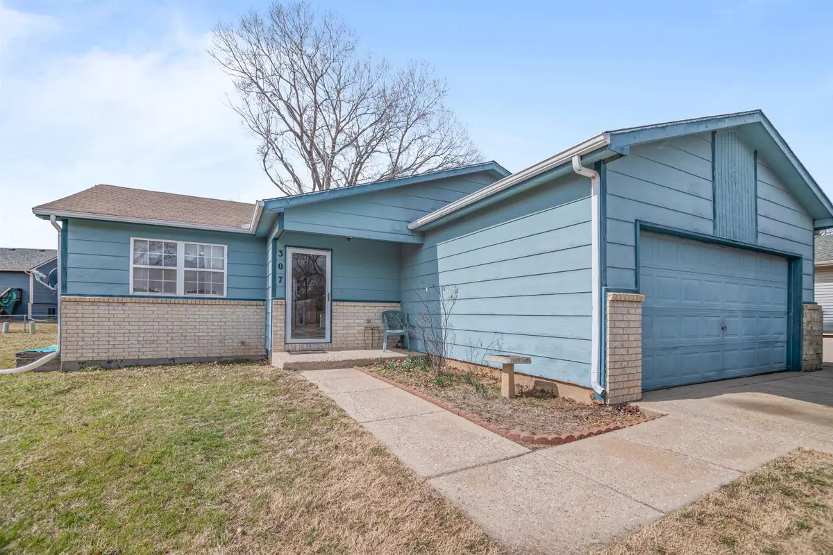 307 N Sioux St, Kechi, KS 67067 - #1