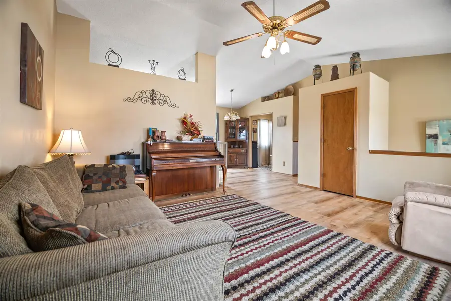 307 N Sioux St, Kechi, KS 67067 - #2