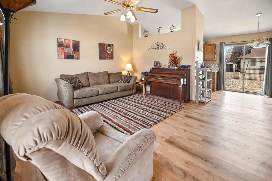 307 N Sioux St, Kechi, KS 67067 - #3