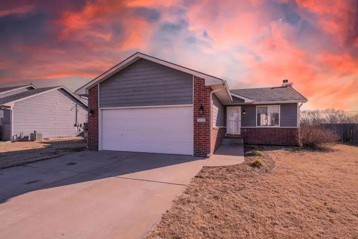 308 N Dacey, Bentley, KS 67016 - #1