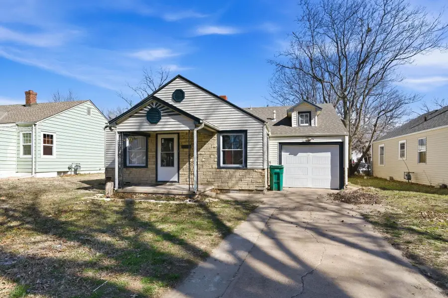 2026 N Woodland Ave, Wichita, KS 67203 - #2