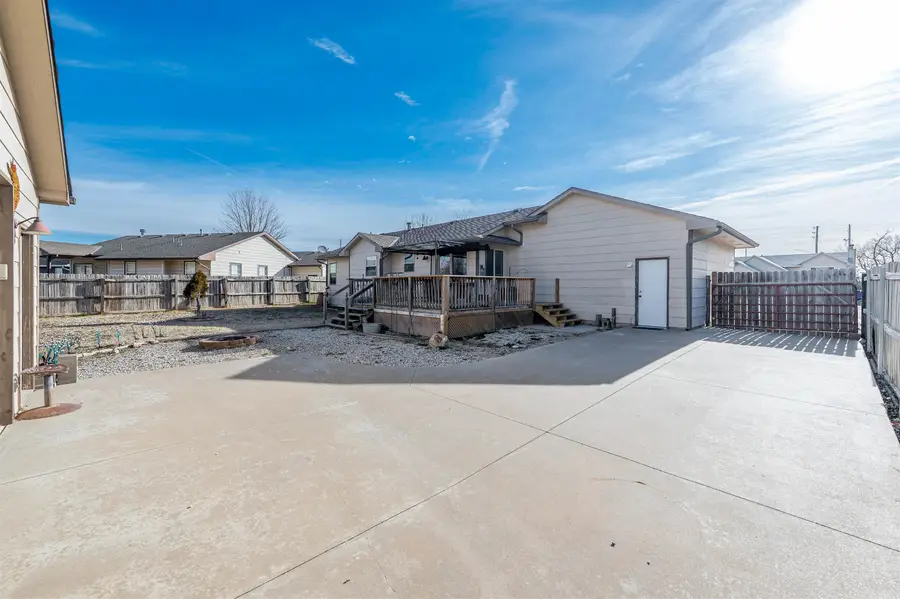 4513 S Richmond Cir, Wichita, KS 67217 - #3