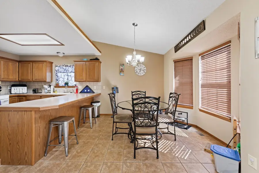 631 N Rolling Hills Dr, Clearwater, KS 67026-8703 - #3