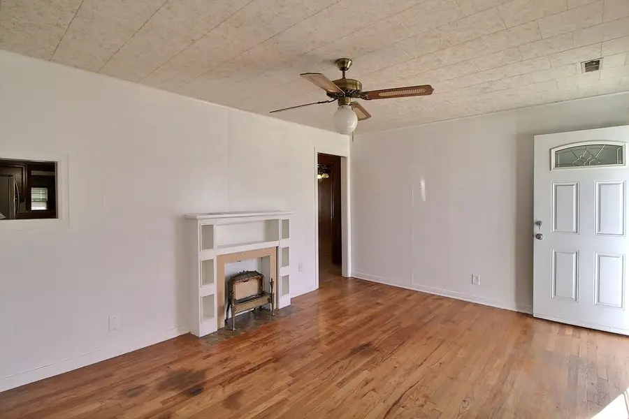 2132 S Washington Ave, Wichita, KS 67211 - #3