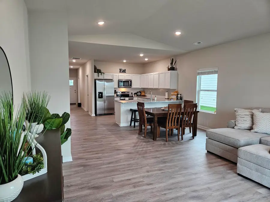 1010 N Forestview Ct, Wichita, KS 67235 - #2