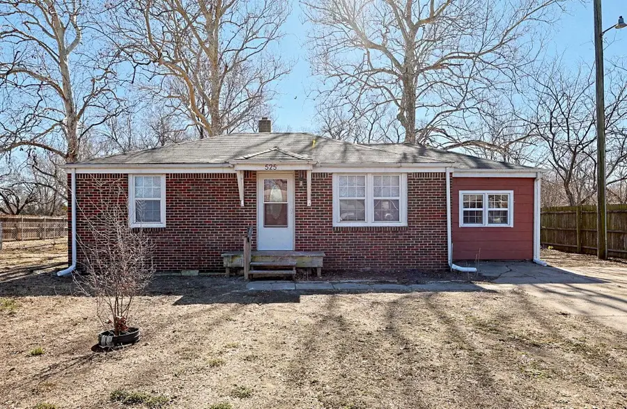 525 W 48th St N, Wichita, KS 67204 - #3