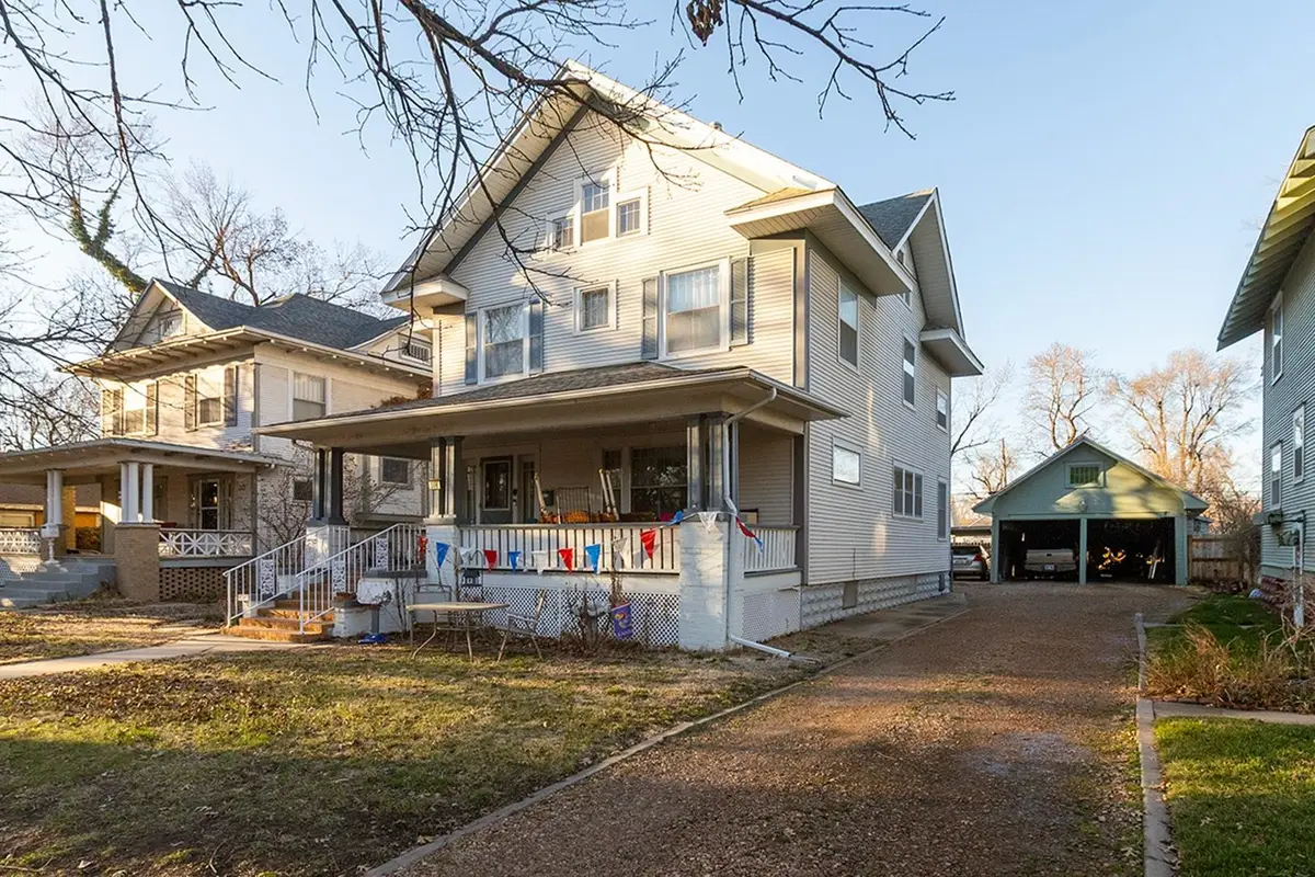 306 E 13th, Hutchinson, KS 67501 - #1