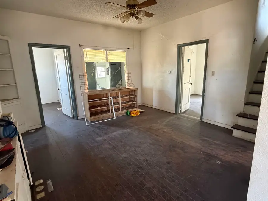 602 Menor, Winfield, KS 67156 - #3