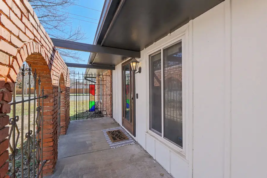 1401 N Murray St, Wichita, KS 67212 - #2