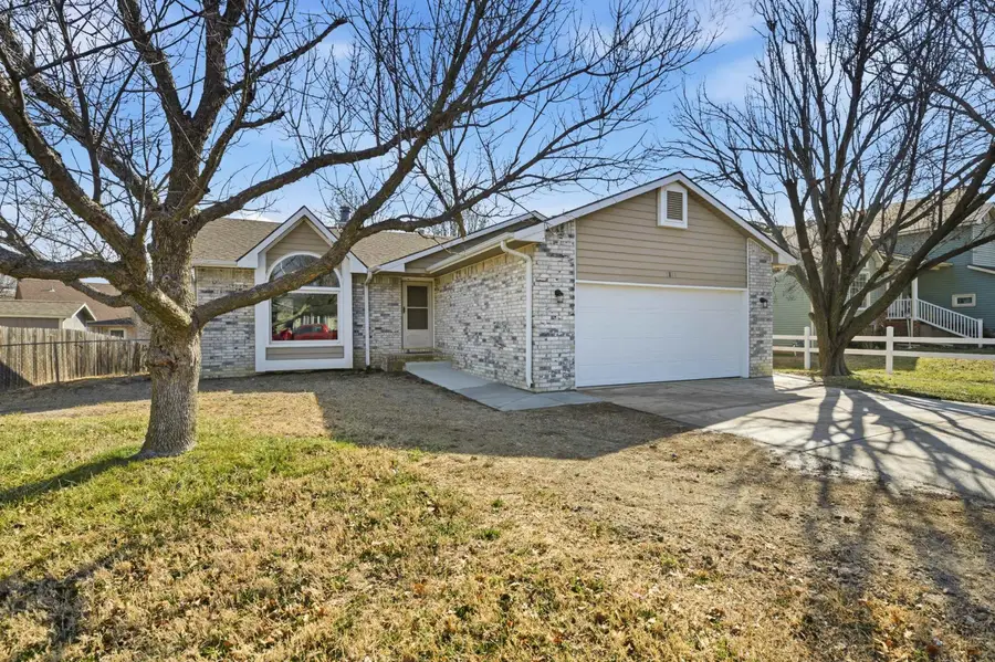 1814 S Cranbrook Ave, Wichita, KS 67207 - #2