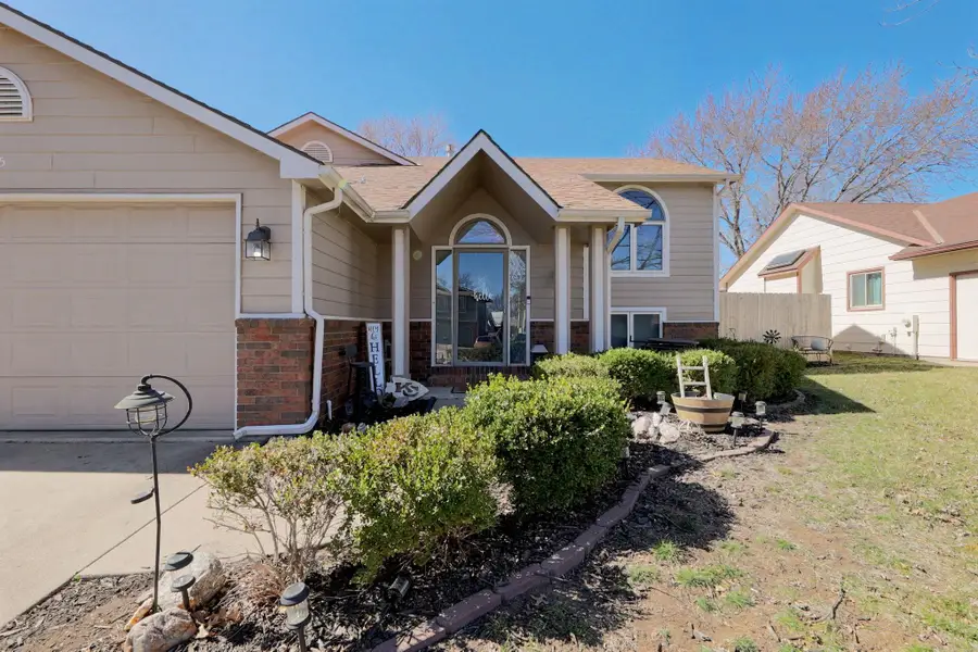 1615 N Covington St, Wichita, KS 67212 - #3