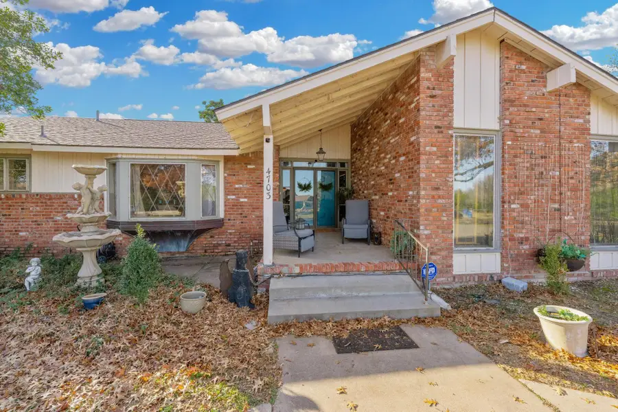 4703 Looman St, Wichita, KS 67220 - #2