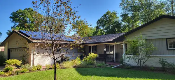 802 N Brookfield Rd, Wichita, KS 67206