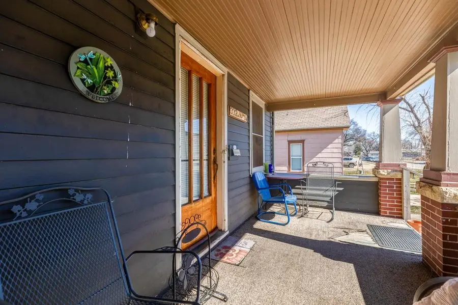 332 W 10th Street, Junction City, KS 66441 - #2