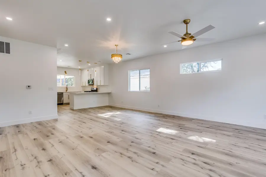 118 W Aley Way, Wichita, KS 67204-5230 - #2