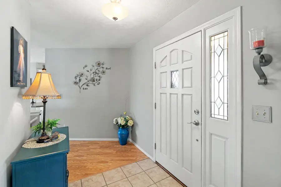 2302 N High Point Circle, Wichita, KS 67205 - #2