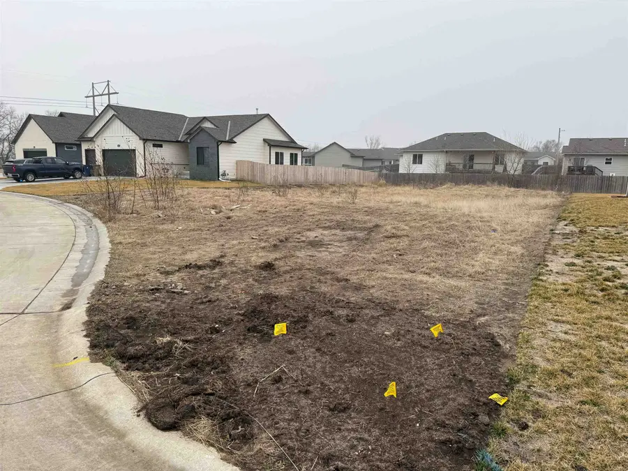 5833 N Newport St., Park City, KS 67219 - #2