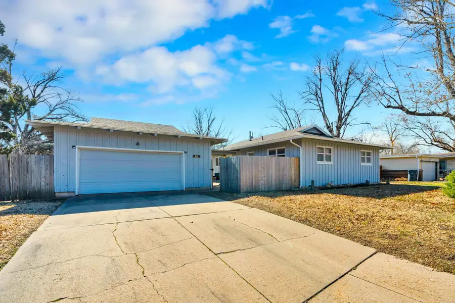 8121 E Lynwood St, Wichita, KS 67207-1116 - #3