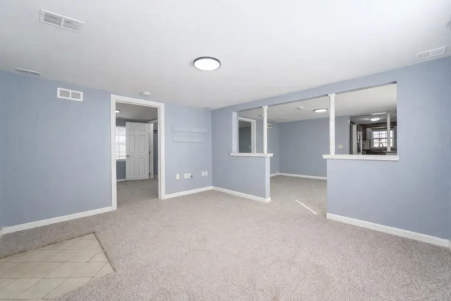 526 N Clara St, Wichita, KS 67212 - #3