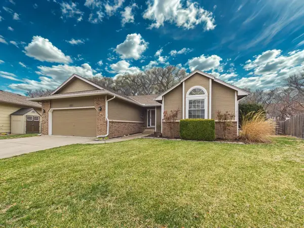 3705 Whispering Brook Ct, Wichita, KS 67220
