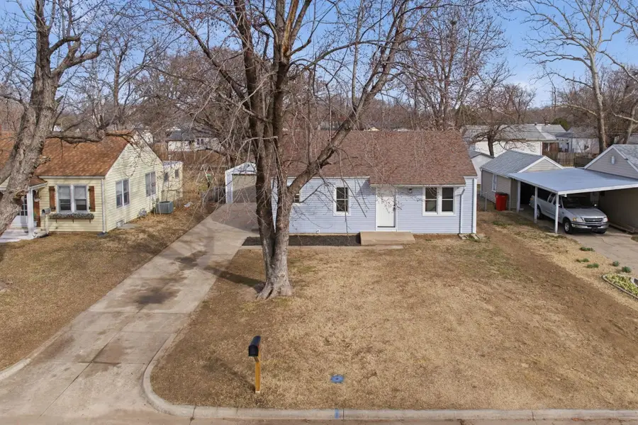 1734 S Madison Ave, Wichita, KS 67211 - #3
