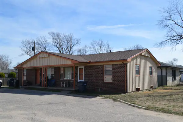 1212 N Richmond Cir, Wichita, KS 67203