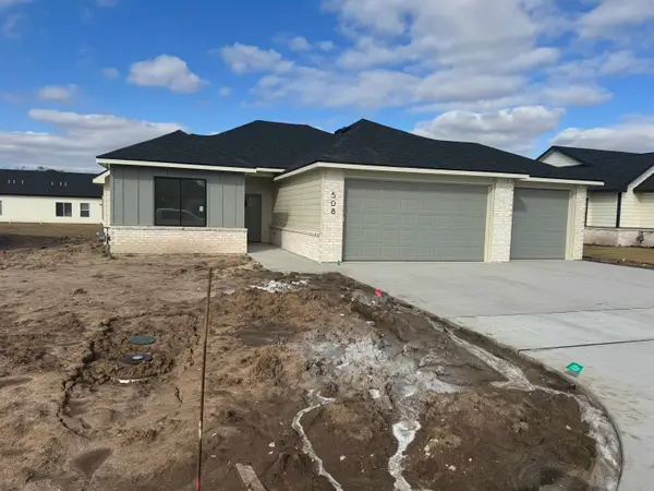 508 E Elmwood St, Park City, KS 67147