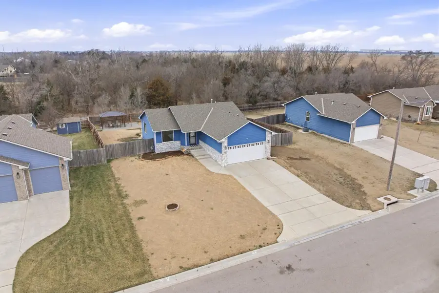 867 S Cattail Circle, Haysville, KS 67060 - #2