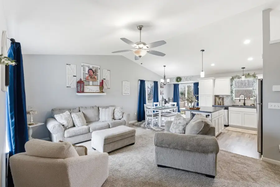 867 S Cattail Circle, Haysville, KS 67060 - #3